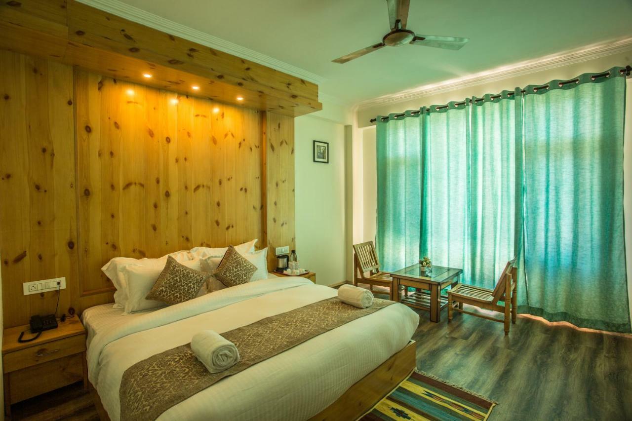 Pashmina Hotell Manāli Exteriör bild